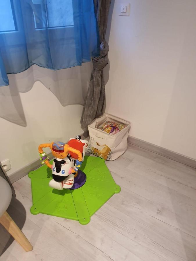 Appartement Villiers Sur Morin Proche De Disneyland Exterior foto